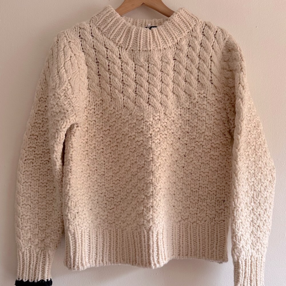 Sea NY Chunky 100% Wool  Knit Fisherman Sweater in Ivory - Sz XS